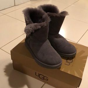 UGG boots grey size US 6